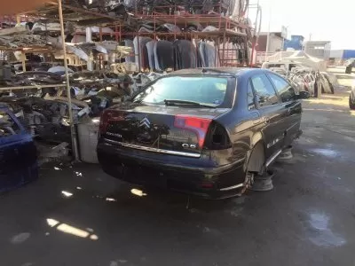 Hurda Belgeli Citroen C5 Parça Bazında Satışta 9