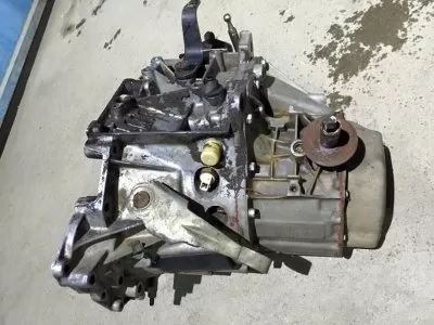 Peugeot Partner 1,9 Model Uyumlu Çıkma Şanzıman 3