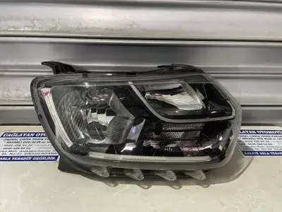 Dacia Duster Sağ ön Far