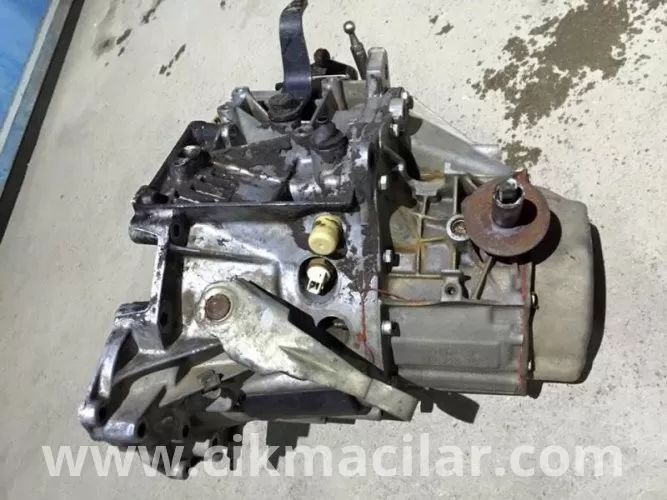 Peugeot Partner 1,9 Model Uyumlu Çıkma Şanzıman
