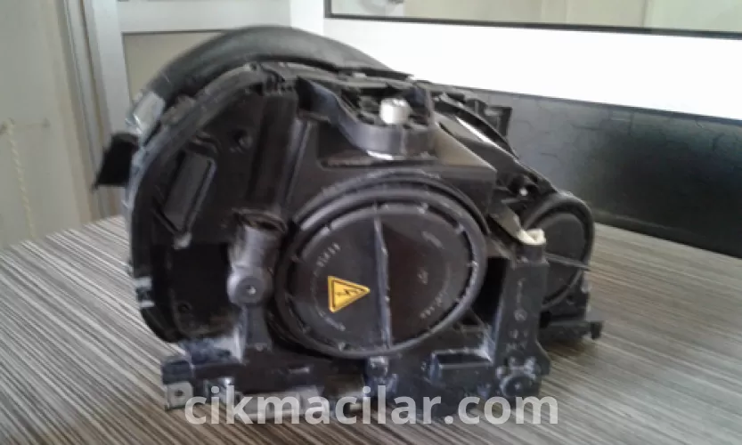 Mercedes c180 2012 model makjaklı sol far