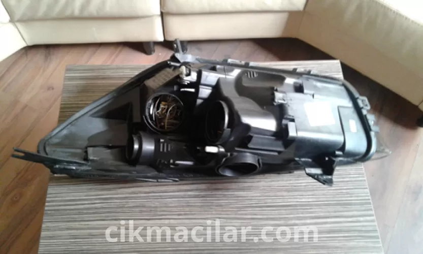 renault clio 4 2013-2015 model sağ far