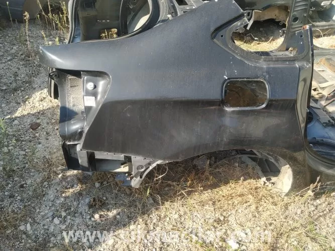 Citroen C5 sağ arka çamurluk