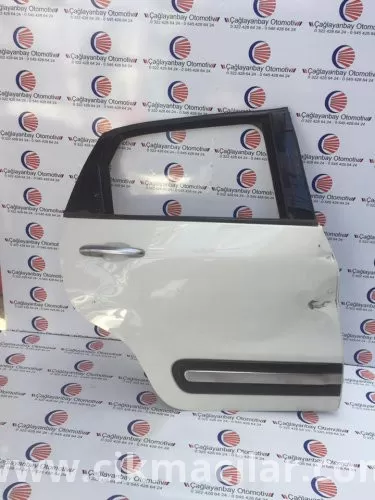 fiat 500l sag arka kapı beyaz