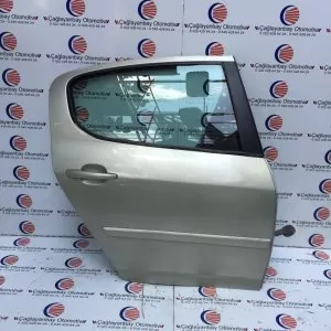 peugeot 407 sağ arka kapı
