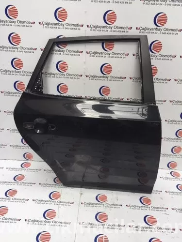Kia ceed sağ arka kapı