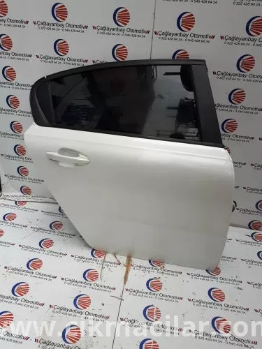 peugeot 508 sağ arka hatasız