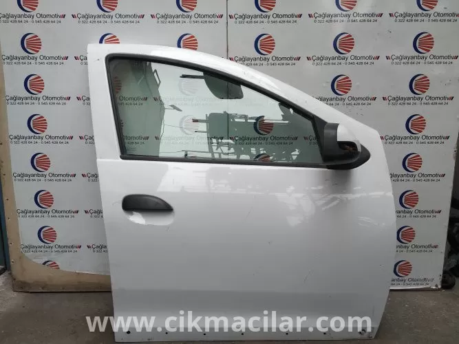 Renault Clio sembol sağ ön kapı