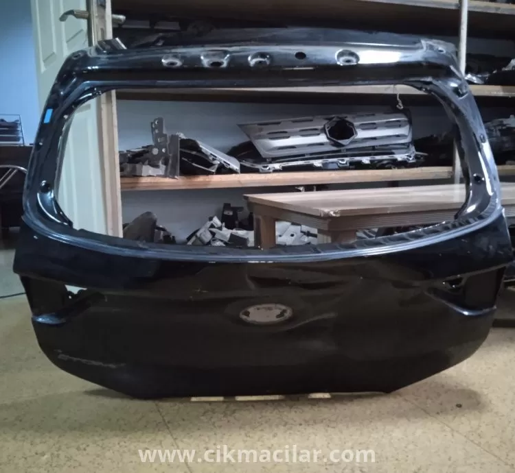 kia stonic bagaj kapağı 2018-2022 model