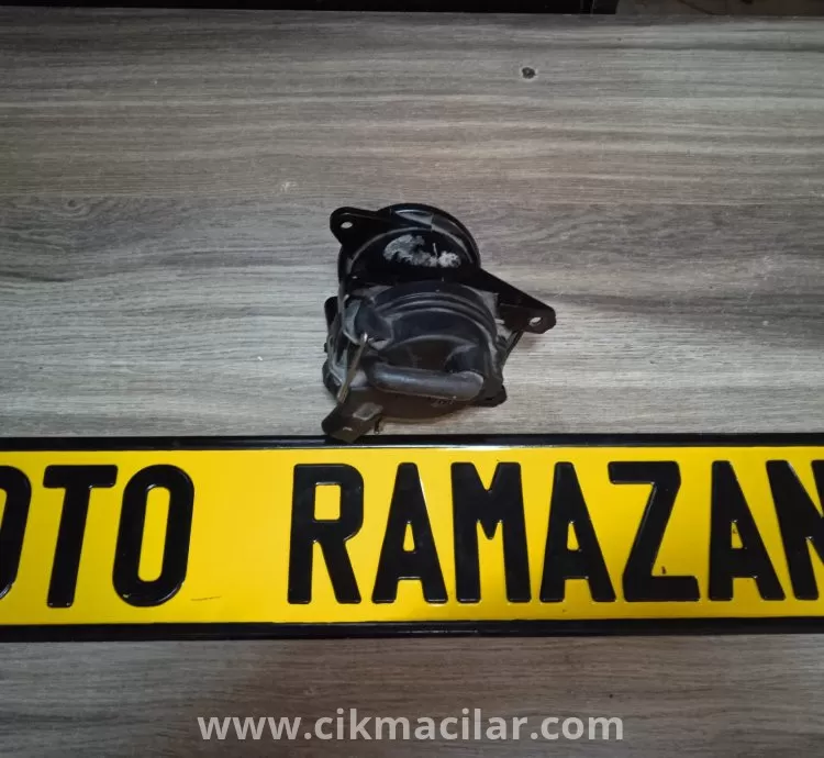 audi a6 ön sis far 2010 model