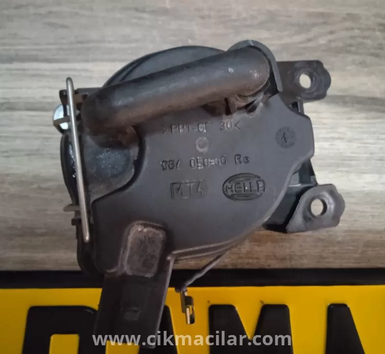 audi a6 ön sis far 2010 model