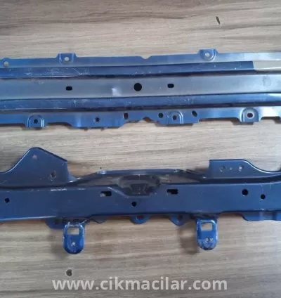 Suzuki swift ön panel  2019-2023 model 3