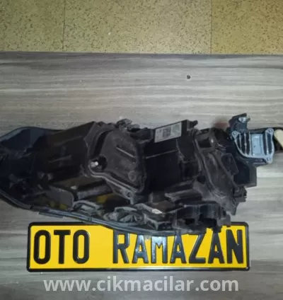 volkswagen golf 8,5 full led sağ ön far 2019-2024 model 4