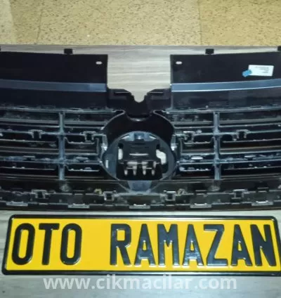 volkswagen tiguan R-line stil ön panjur 2016-2019 model 5