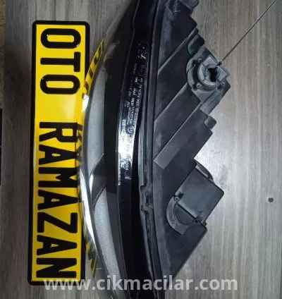 volkswagen caddy sağ ön far 2013-2016 model 4