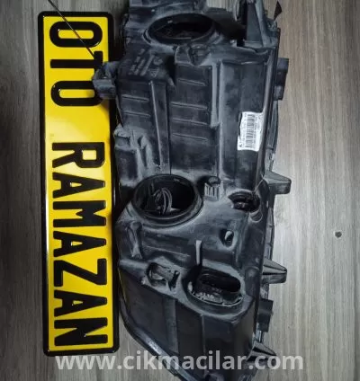 volkswagen caddy sağ ön far 2013-2016 model 3