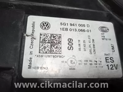 Volkswagen Golf 7.5 sol ön far 2018-2021 model 6