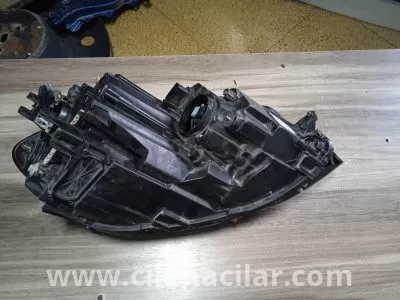 Volkswagen Golf 7.5 sol ön far 2018-2021 model 3