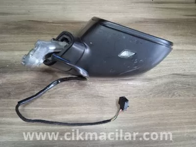 Volkswagen passat B8 sağ dikiz aynası 2015-2020 model 4