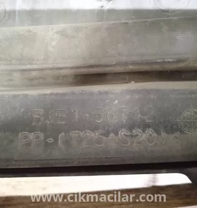 mazda 3 ön panjur 2014-2016 model OEM:BJE1-50712