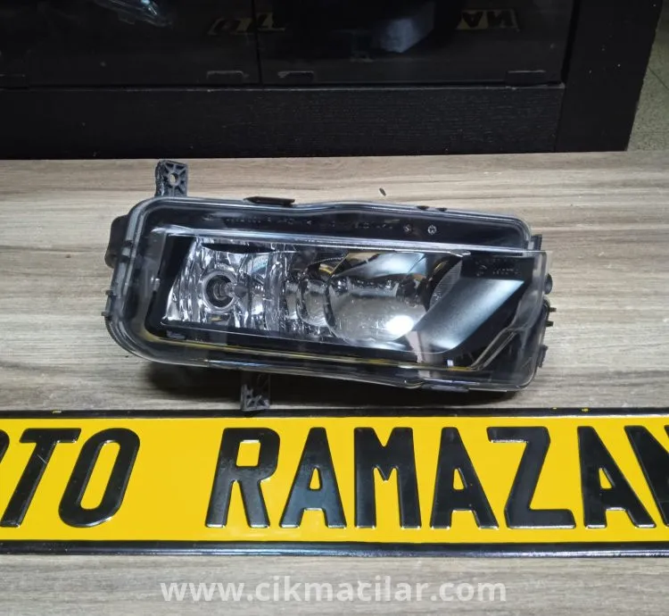 volkswagen caddy sağ ön sis far 2015-2020 model oem:2K5.941.662B