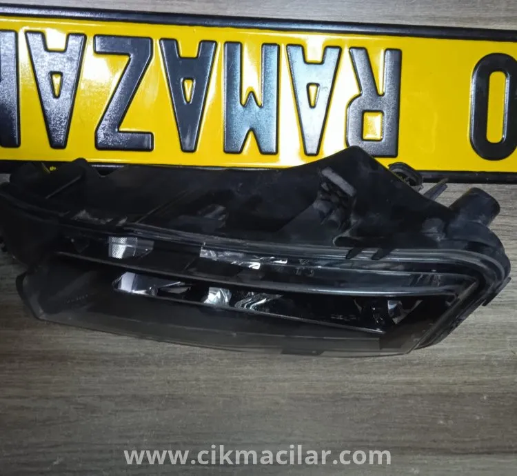 volkswagen caddy sağ ön sis far 2015-2020 model oem:2K5.941.662B