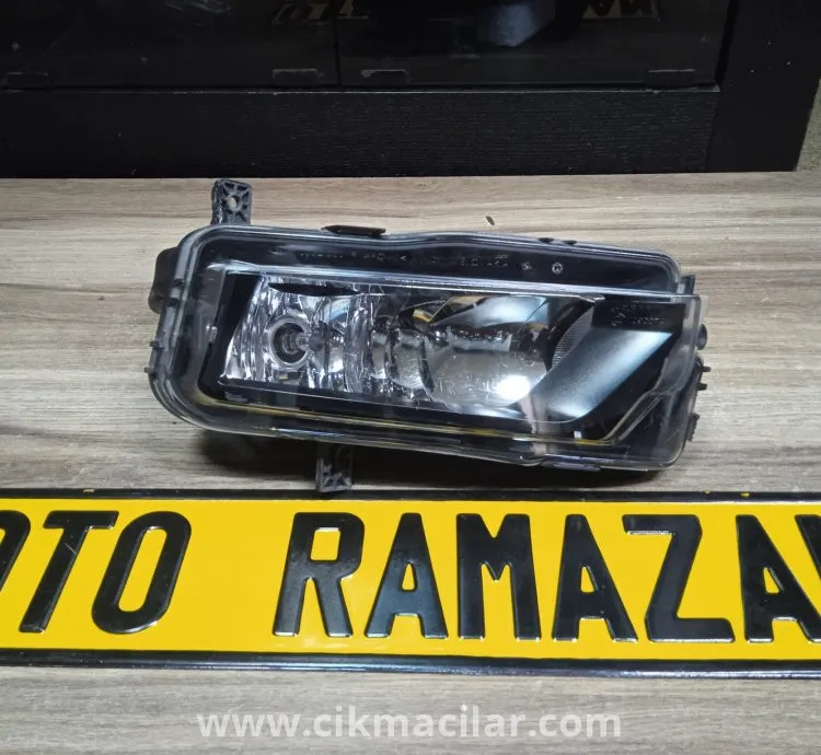 volkswagen caddy sağ ön sis far 2015-2020 model oem:2K5.941.662B