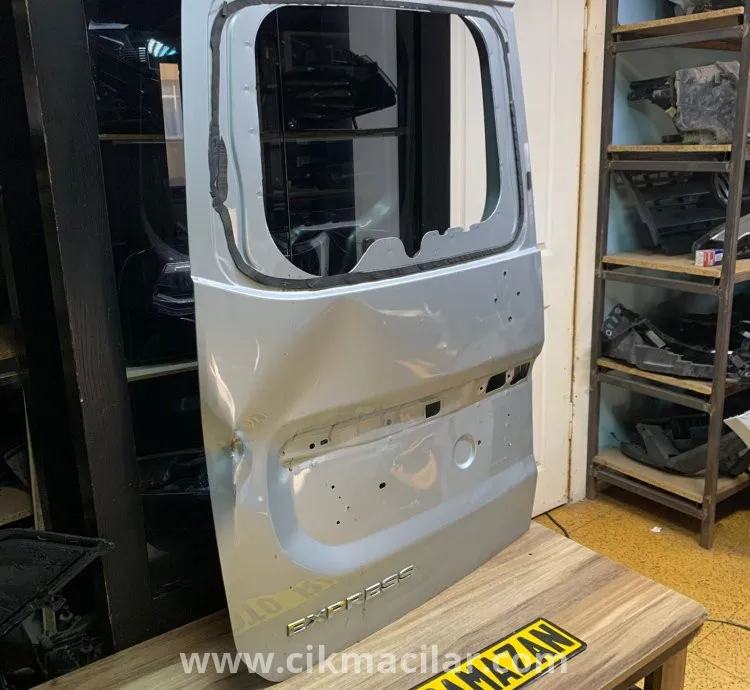 Renault Express Model Uyumlu Orijinal Çıkma Sol Bagaj Kapagı