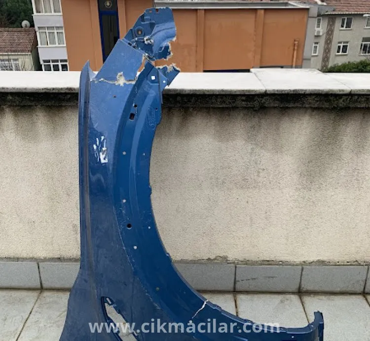 Ford Ranger Orijinal Çıkma Sağ Ön Çamurluk