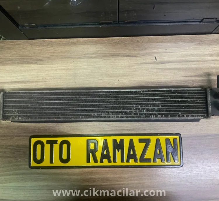 Skoda 2014 2022 Model Uyumlu Orijinal Çıkma  Turbo İntercool Radyatörü