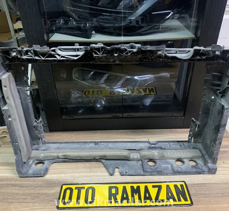 Ford Courier Model Orijinal Çıkma Ön Panel