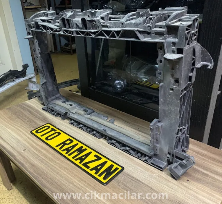 Ford Courier Model Orijinal Çıkma Ön Panel