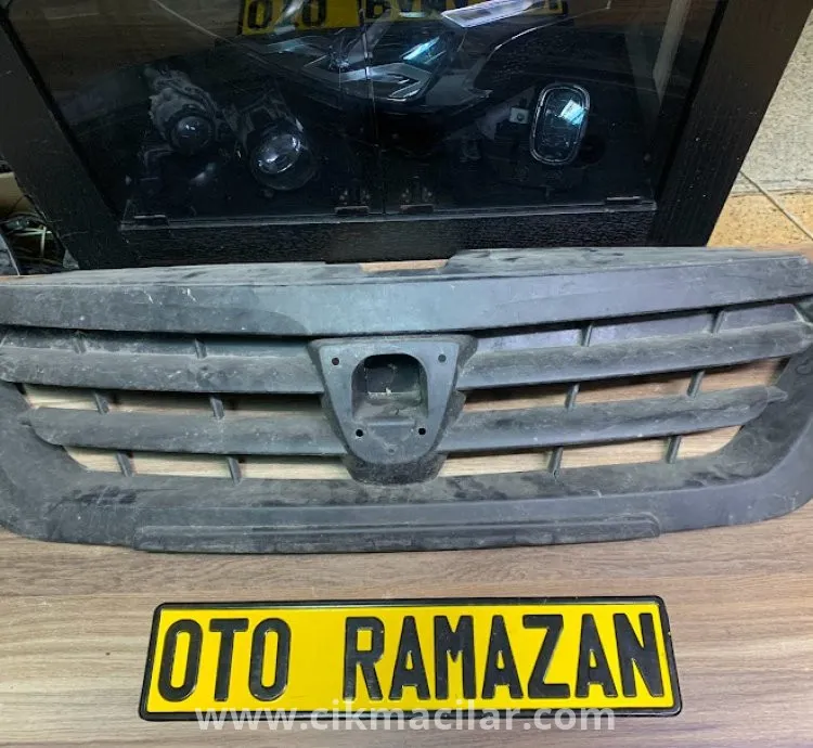 Dacia Dokker Model Orijinal Çıkma Ön Panjur
