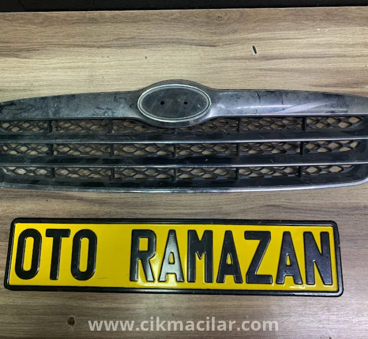 Hyundai Accent Era Orijinal Çıkma Ön Panjur