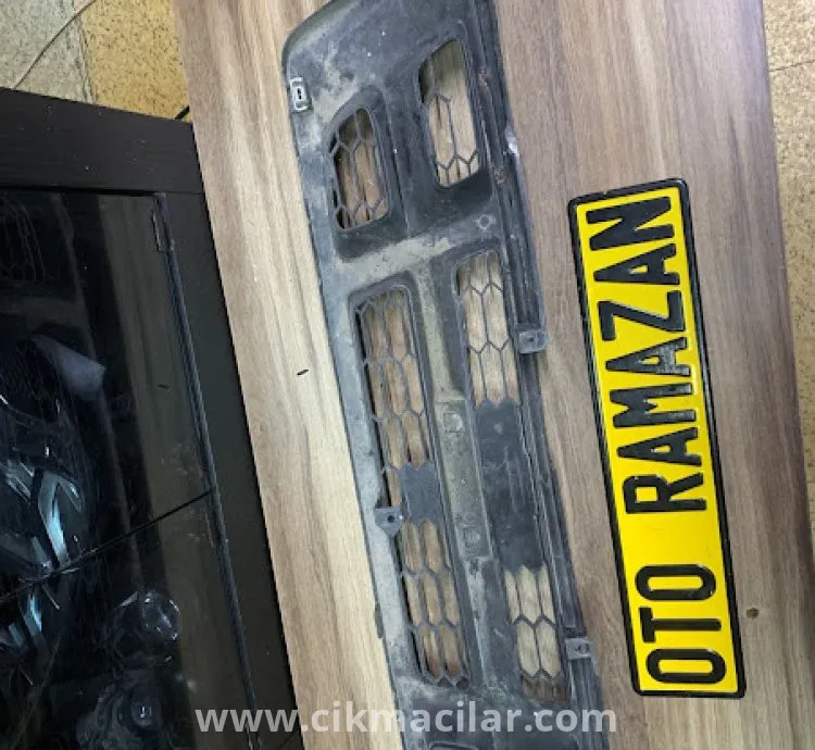 İsuzu D Max 2004 2007 Orijinal Çıkma Ön Panjur