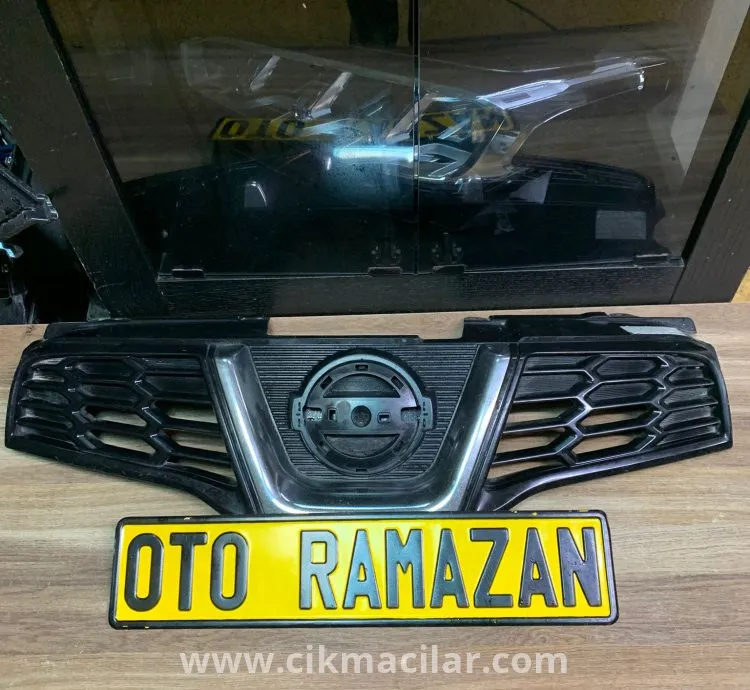 Nissan qashqai 2009 2012 Model Uyumlu Orijinal Çıkma Ön Panjur