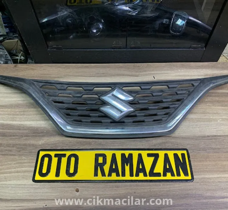 Suzuki Swift 2017 2020 Model Uyumlu Orijinal Çıkma Ön Panjur
