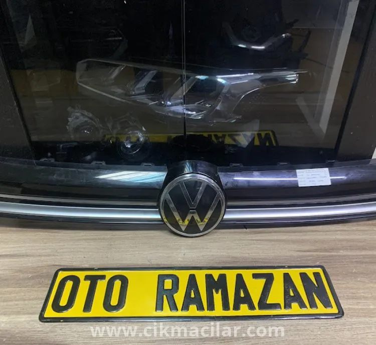 Volkswagen Tiguan 2024 Model Uyumlu Orijinal Çıkma Ön Panjur