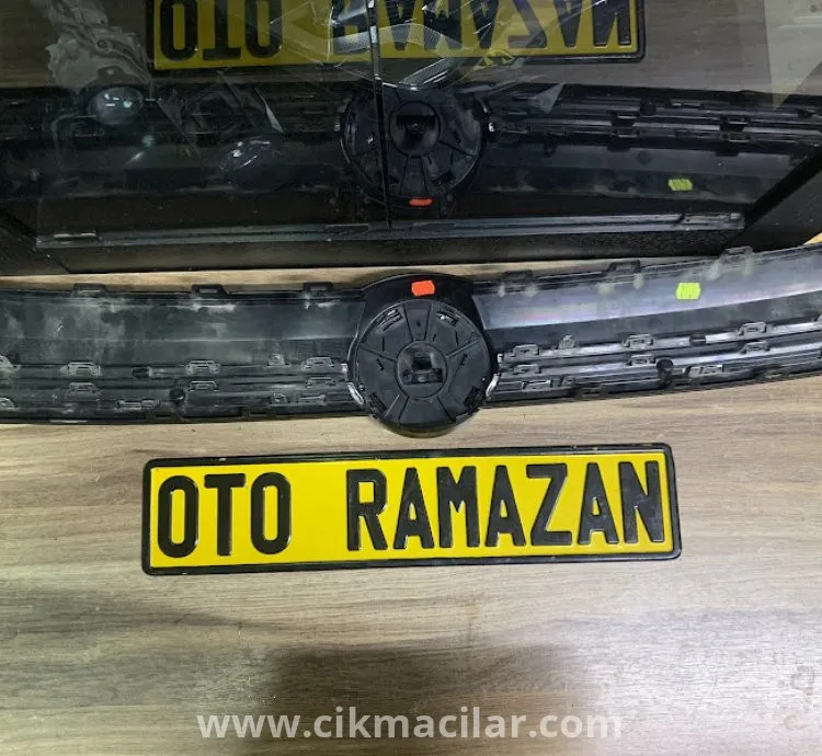 Volkswagen Tiguan 2024 Model Uyumlu Orijinal Çıkma Ön Panjur