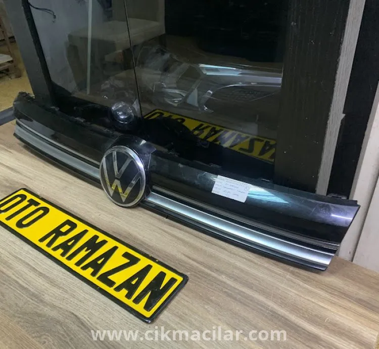 Volkswagen Tiguan 2024 Model Uyumlu Orijinal Çıkma Ön Panjur