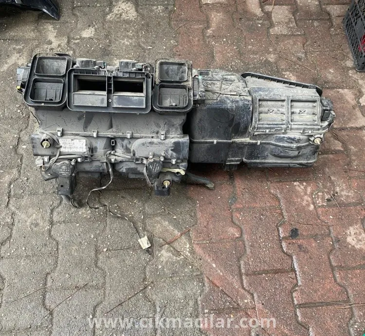 Mercedes E Model Orijinal Çıkma Kalorifer Kazanı