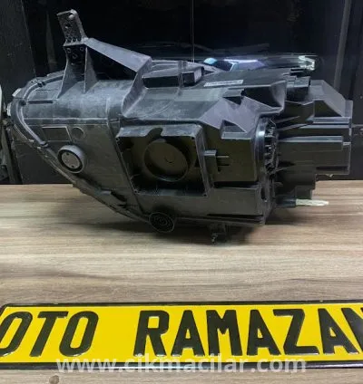 Ford Puma Model Orijinal Çıkma Sağ Ön Far 5