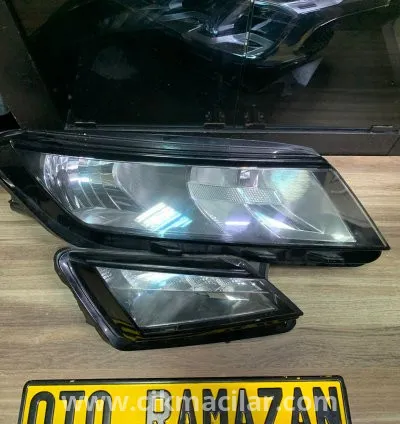Skoda Kodiaq 2017 2022 Model Uyumlu Orijinal Çıkma Sol Ön Far