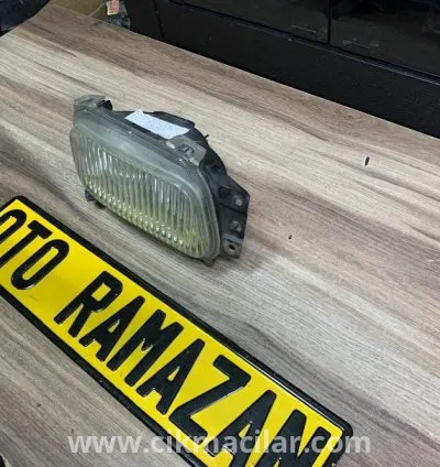 Mitsubishi Canter 2018 Model Uyumlu Orijinal Çıkma Sis Farı 4