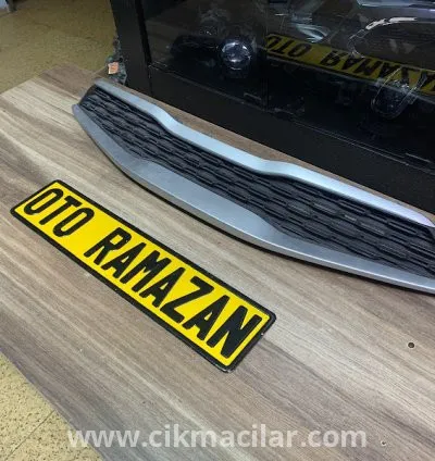 Kia Stonic 2018 2021 Model Orijinal Çıkma Ön Panjur