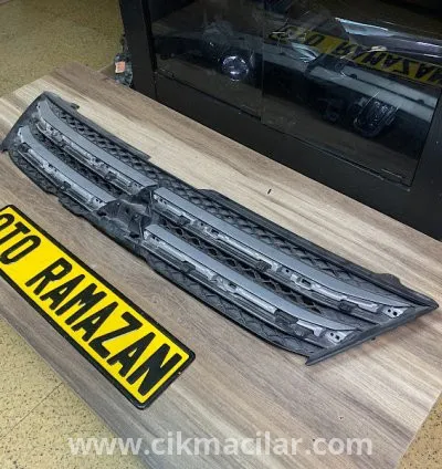 Mitsubishi Eclipse 2017 2020 Model Uyumlu Orijinal Çıkma Ön Panjur