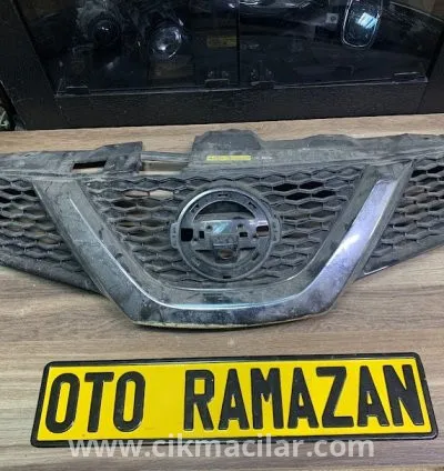 Nissan qashqai 2016 2019 Model Uyumlu Orijinal Çıkma Ön Panjur