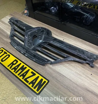Renault Megane 4 2015 2019 Orijinal Çıkma Ön Panjur