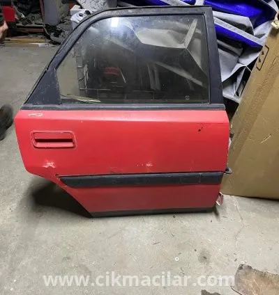 Mazda 323 Model Orijinal Çıkma Sag Arka Kapı